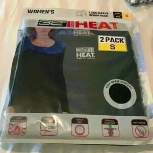 32 Degrees Heat 2 pack long sleeve scoop neck